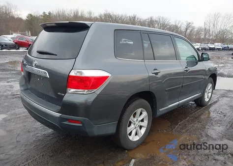 2011 Toyota Highlander Base V6 из США, поврежденный, VIN 5TDBK3EH2BS072529